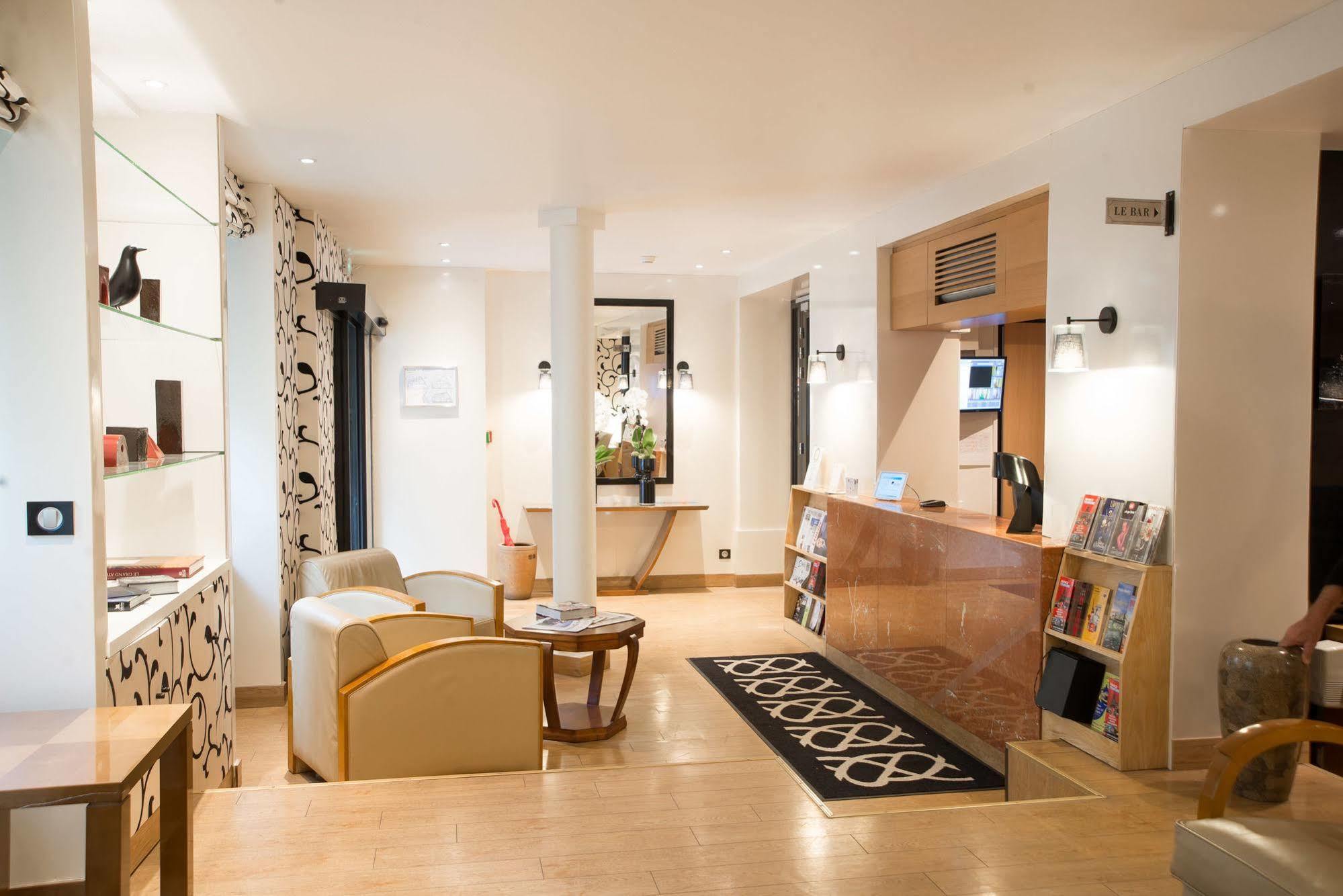 Etoile Park Hotel 3*